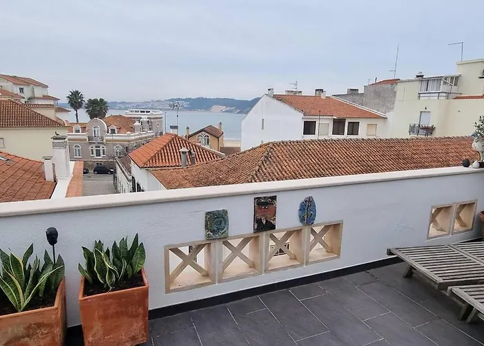 Boutique Rooftop With Ocean Views Apartmán